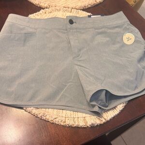 Women's Medium Fishing Shorts